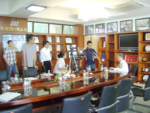 Đài truyền hình KENJYA - Nhật Bản quay phóng sự tại STU Đài truyền hình KENJYA - Nhật Bản quay phóng sự tại STU