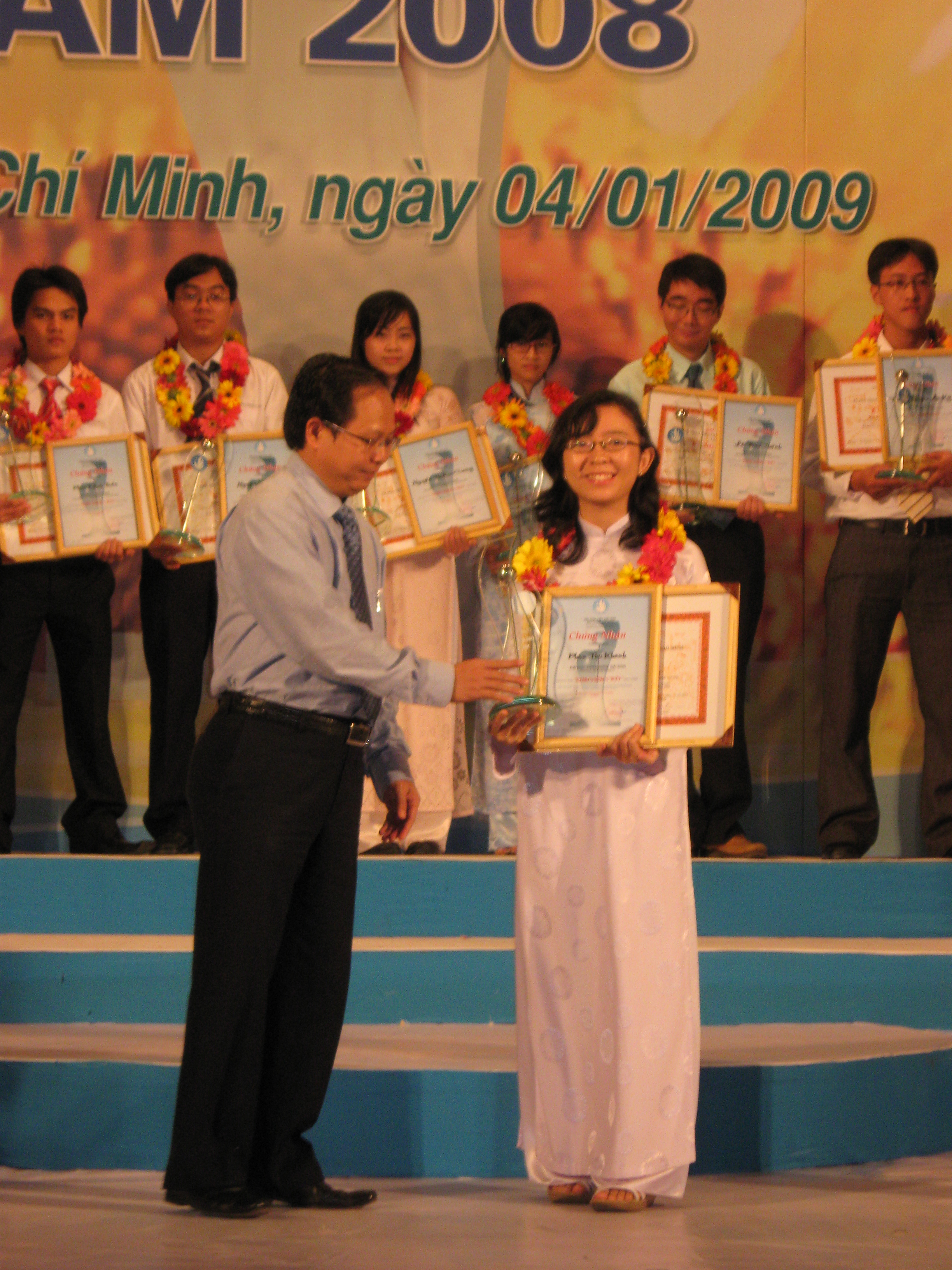 ĐH Công Nghệ Sài Gòn: 6 Sinh viên đạt danh hiệu “Sinh viên 3 Tốt” cấp Thành năm 2009
