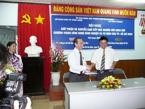 Ký Kết Chuyển Giao Công Nghệ Chip-tester Giữa STU và Sở KH&CN Tp. HCM Ký Kết Chuyển Giao Công Nghệ Chip-tester Giữa STU và Sở KH&CN Tp. HCM