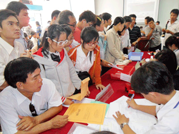 TGĐ mạng việc làm lớn nhất thế giới: 'SV đừng chạy theo thị trường' TGĐ mạng việc làm lớn nhất thế giới: 'SV đừng chạy theo thị trường'