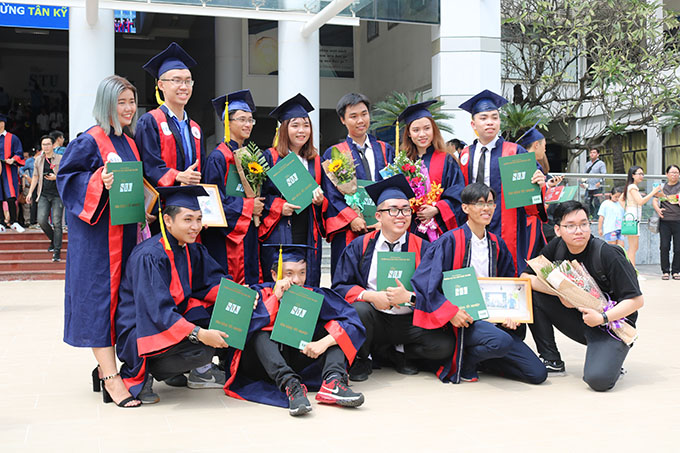 Trường ĐH Công nghệ Sài Gòn trao bằng tốt nghiệp cho 1.298 tân cử nhân, kỹ sư