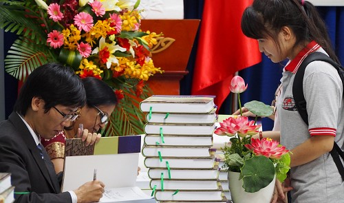 First Hindi - Vietnamese dictionary launched First Hindi - Vietnamese dictionary launched