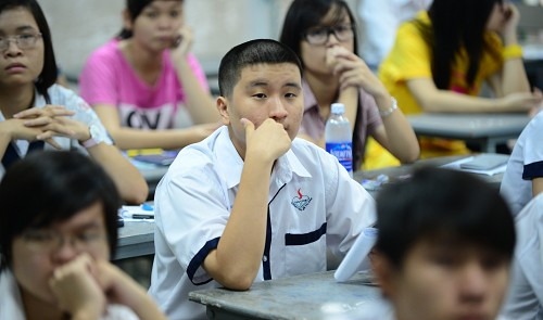 Colleges defy ministry’s rule, turn down poor enrollees Colleges defy ministry’s rule, turn down poor enrollees