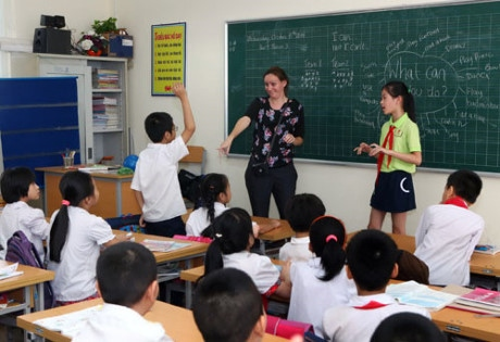 UK, VN collaborate to raise English-teaching standards UK, VN collaborate to raise English-teaching standards