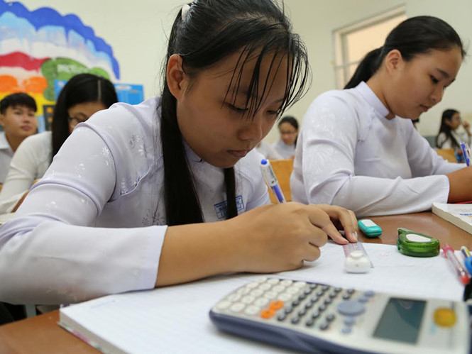 Cấp tốc đổi cách học để thi kiểu mới Cấp tốc đổi cách học để thi kiểu mới