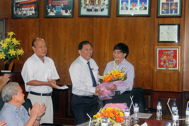 Ban Giám hiệu Ban Giám hiệu