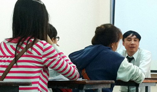 Lecturer sues junior college over salary, contract row Lecturer sues junior college over salary, contract row