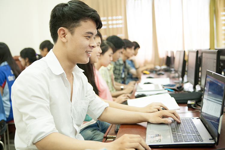 Thống báo tuyển sinh trình độ đại học hệ vừa làm vừa học khóa 9 Thống báo tuyển sinh trình độ đại học hệ vừa làm vừa học khóa 9