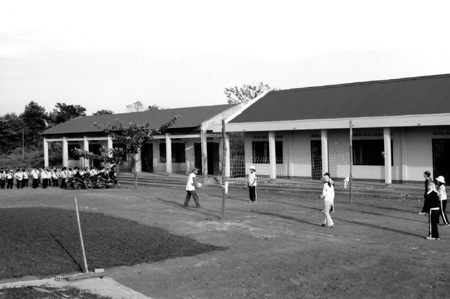 Ethnic students prepare for school with language lessons Ethnic students prepare for school with language lessons