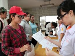 Điểm xét tuyển nhiều trường bằng ‘điểm sàn’ Điểm xét tuyển nhiều trường bằng ‘điểm sàn’