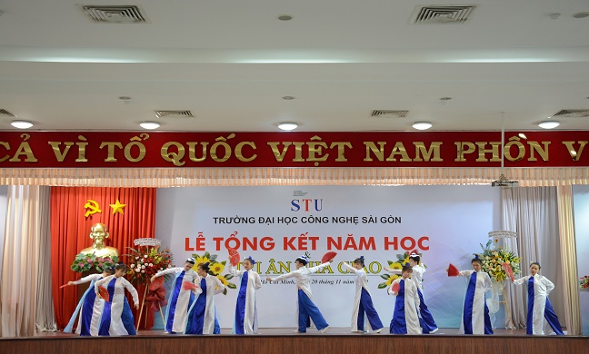 STU tổ chức lễ tổng kết năm học và tri nhân nhà giáo nhân ngày 20/11 STU tổ chức lễ tổng kết năm học và tri nhân nhà giáo nhân ngày 20/11