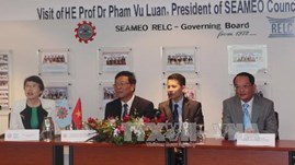 Education minister seeks to hone English-language teachers’ skills Education minister seeks to hone English-language teachers’ skills