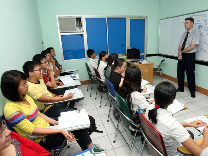 Giúp sinh viên đạt chuẩn đầu ra tiếng Anh Giúp sinh viên đạt chuẩn đầu ra tiếng Anh