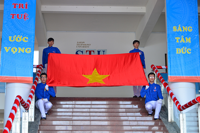 Thông báo V/v Tổ chức Lễ Khai giảng năm học 2015 - 2016 Thông báo V/v Tổ chức Lễ Khai giảng năm học 2015 - 2016
