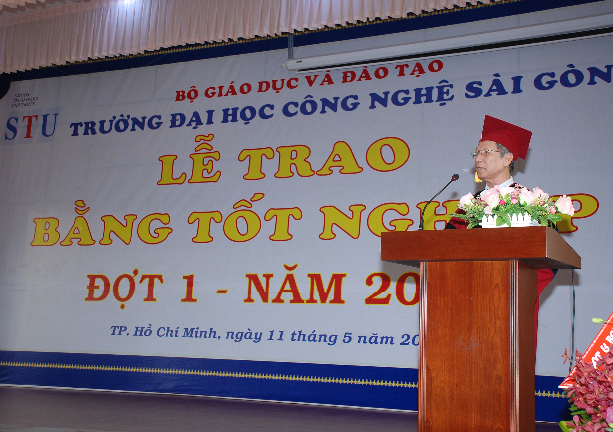 STU trao bằng tốt nghiệp đợt 1 năm 2013 STU trao bằng tốt nghiệp đợt 1 năm 2013
