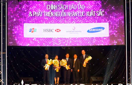 Chuyển hóa truyền thống Việt thành bản sắc của riêng mình Chuyển hóa truyền thống Việt thành bản sắc của riêng mình