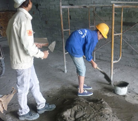 Bachelors with two university degrees also stay redundant Bachelors with two university degrees also stay redundant