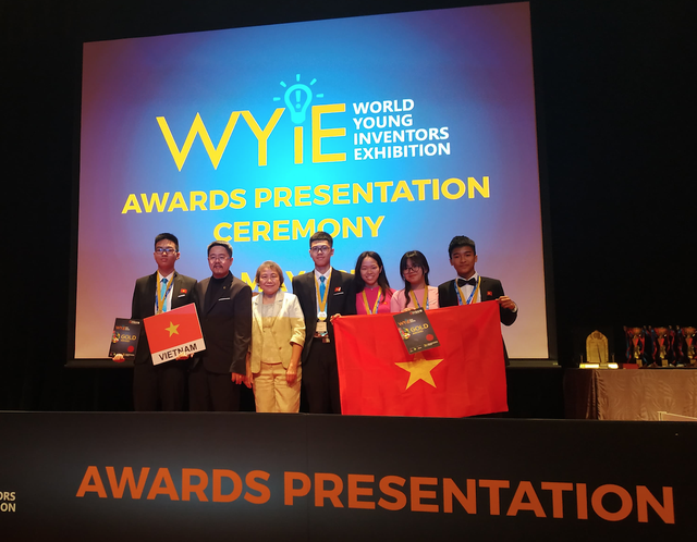 Học sinh Việt Nam đạt 2 Huy chương Vàng về sáng tạo trẻ thế giới (WYIE)