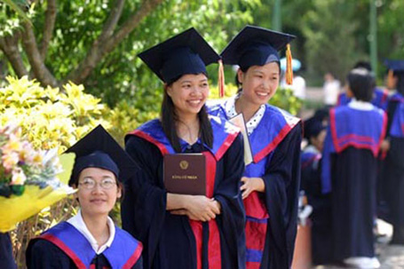 Government turns to private enterprise for education Government turns to private enterprise for education