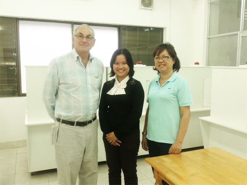 Chuyên gia cảm quan hàng đầu thế giới đến thăm khoa CNTP Chuyên gia cảm quan hàng đầu thế giới đến thăm khoa CNTP