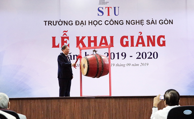 Trường Đại học Công nghệ Sài Gòn khai giảng năm học mới 2019 - 2020 Trường Đại học Công nghệ Sài Gòn khai giảng năm học mới 2019 - 2020
