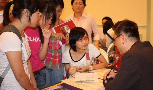 Vietnamese students must test for TB before UK visa application Vietnamese students must test for TB before UK visa application