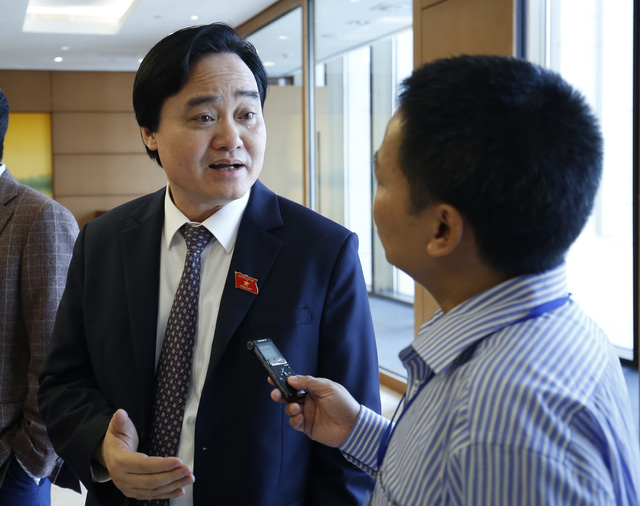 Education minister expresses sympathy at low teacher salaries Education minister expresses sympathy at low teacher salaries