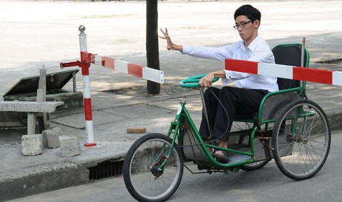 Disabled student determined on IT dream Disabled student determined on IT dream