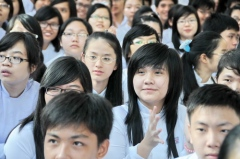 School teaches kids how to budget and curb their spending School teaches kids how to budget and curb their spending