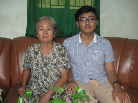 Gặp thủ khoa tốt nghiệp người dân tộc Khmer Gặp thủ khoa tốt nghiệp người dân tộc Khmer