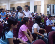 Trường ĐH Công nghệ Sài Gòn: Hơn 400 Tân Sinh viên tham dự lớp “Kỹ năng sống”