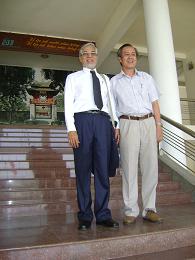 GS. Salil Kumar Bose, ĐH Công nghệ Nanyang, Singapore đến thăm và làm việc cùng STU.