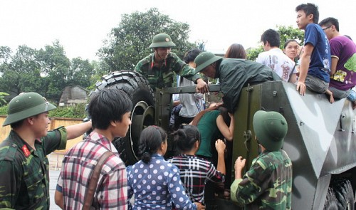 Vietnam military deploys vehicles to help college applicants