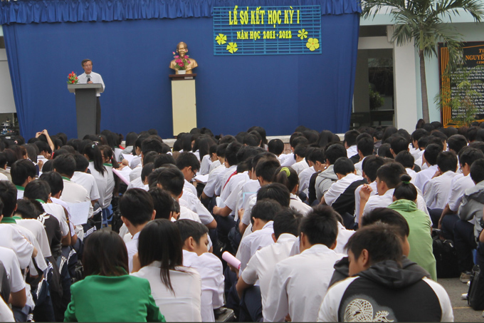 Chương trình học bổng “STU chắp cánh ước mơ” tại trường THPT Nguyễn An Ninh