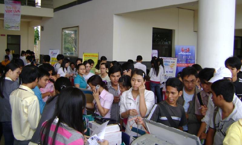 Đại học Công Nghệ Sài Gòn: Ngày hội việc làm 2009, 500 sinh viên được tuyển dụng