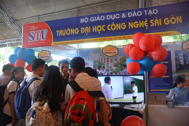 Trường Đại học Công nghệ Sài Gòn tham gia ngày hội tư vấn “Cùng bạn quyết định tương lai”