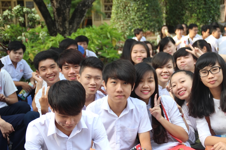 Trường ĐH Công nghệ Sài Gòn trao học bổng “STU – Chắp cánh ước mơ” tại Trường THPT Tạ Quang Bửu, Quận 8
