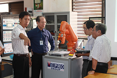 Thông báo sơ tuyển dự án Chương trình 04 và Robot năm 2013 của Sở KH & CN TP. HCM