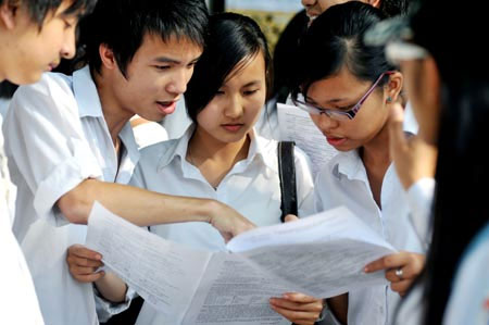 Universities reluctantly move to independent entrance exams