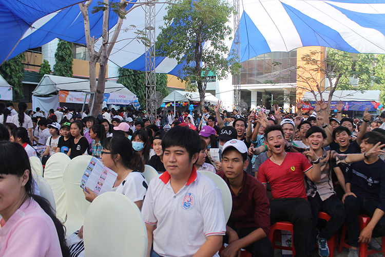 Hơn 7.000 học sinh tham dự Ngày hội Tư vấn Hướng nghiệp & Tuyển sinh STU