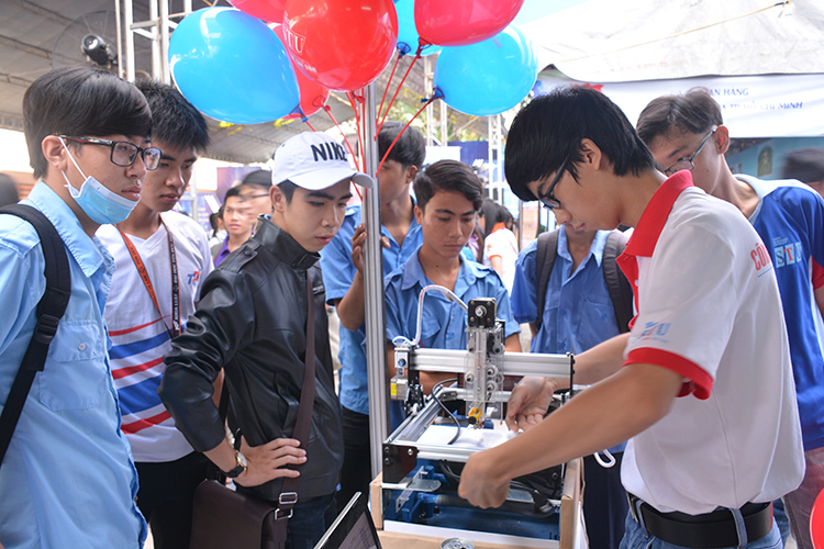 Trường Đại học Công nghệ Sài Gòn tham dự 