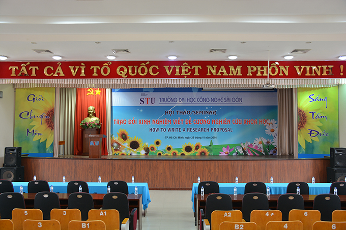 Trường Đại học Công nghệ Sài Gòn tổ chức hội thảo “Trao đổi kinh nghiệm viết đề cương nghiên cứu khoa học”