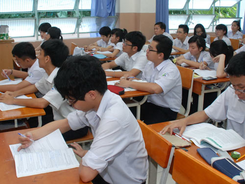University entrance exam students opt for online courses