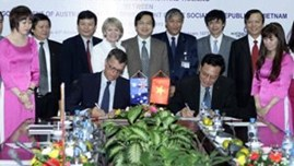 Vietnam, Australia ink education agreement