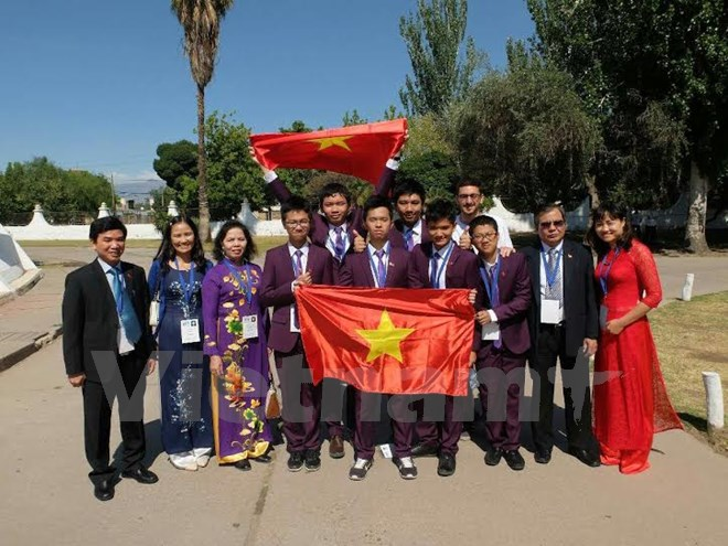 Vietnam win two golds at 11th International Junior Science Olympiad