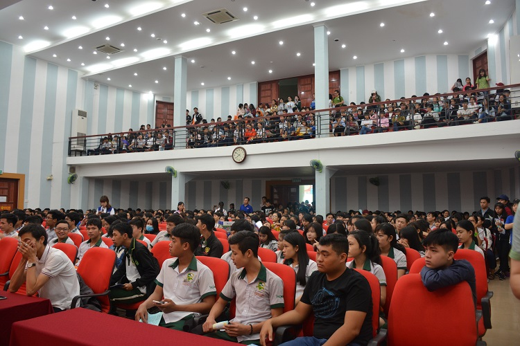 STU “phủ sóng” Khánh Hòa, Ninh Thuận, đồng hành cùng các em THPT trong mùa tuyển sinh 2017